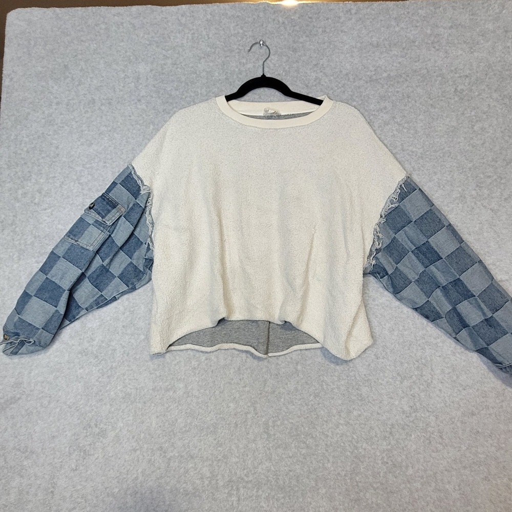 BIB! Mixed Media Denim Patchwork Sleeve Womens Sweatshirt Cream Blue Patchwork M